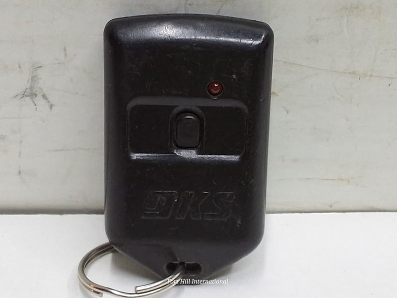 CLEAN DKS KEY FOB GARAGE DOOR OPENER REMOTE CONTROL KEYLESS, 40 OFF