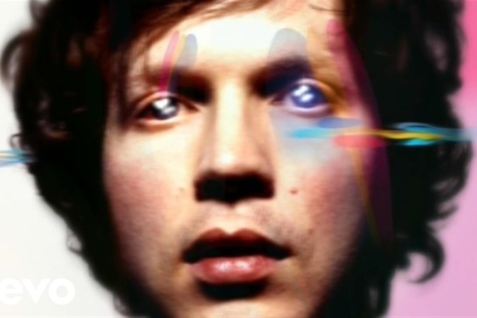 Siiiick version of Beck doing ‘Where It’s At’ live in 1997